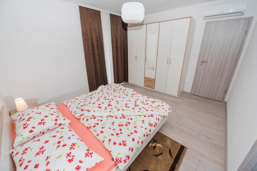 Apartment Grabovac คาชเตลา ห้อง รูปภาพ