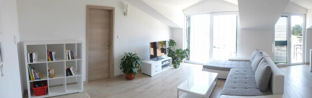 Apartment Grabovac คาชเตลา ภายนอก รูปภาพ
